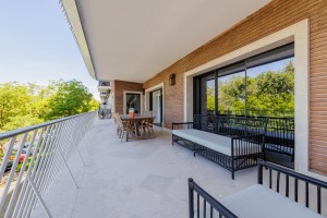 b80c9b1c-1025-4c62-af28-63a62a5f9e07